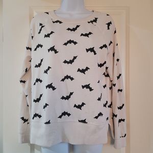 White Pullover Sweatshirt With Black Bat Pattern, Size Medium, Grayson Threads